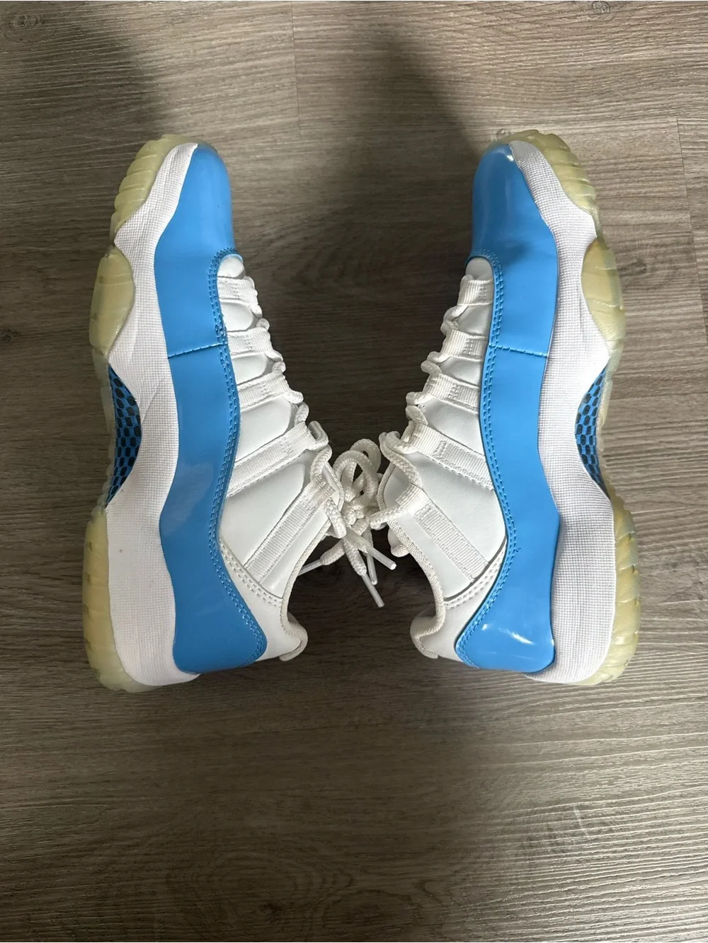 Jordan 11 Retro Low University Blue 2017 men’s size 9 shoes sneakers basketball